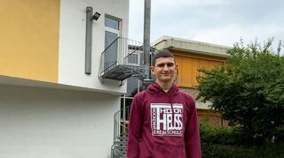 Aleks Milkov Zidarov kam vor erst drei Jahren aus Bulgarien nach Hockenheim  ohne Deutschkenntnisse. Bild: Pitsch/THRS