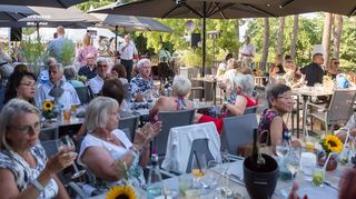 Bei den Feierlichkeiten zum 50. Geburtstag des Golfclubs Rheintal war Geselligkeit offensichtlich Trumpf.