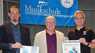 Die Vorfreude auf die Jazztage 2023 der Jazzinitiative Schwetzingen im Oktober ist bei Philipp Wolfart (v. l.), Manfred Kern und Wolfgang van Göns groß.