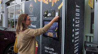 Der Automat ist modern und digital: Kartenzahlung ist kein Problem.