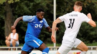 Zum Landesliga-Saisonstart setzt es für den FV 1918 Brühl eine 0:1-Niederlage im Derby. Für den SV 98 Schwetzingen ist dabei Florian-Gilles Djahini erfolgreich. Er trifft in der 60. Minute.