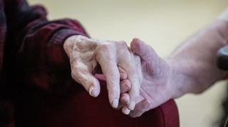 Ein wichtiger Part beim Vortrag „Demenzknigge“ wird die Kommunikation und Beziehungsaufnahme mit Menschen mit Demenz sein – ebenso die eigene Einstellung und Wertehaltung gegenüber Menschen mit Demenz.