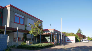 Freiwillige Feuerwehr Ketsch, Gerätehaus Jägerndorfer Straße, September 2023. Bild: Benjamin Jungbluth