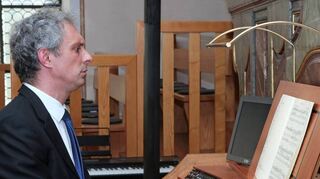 Dr. Markus Uhl spielt auf der Orgel in St. Pankratius die Sonata I op. 65 von Felix Mendelssohn Bartholdy.