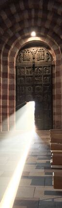 Licht dringt in den Dom – passend zum Musiktage-Motto.