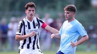 Luca Zander (l.) war im Pokal erstmals für den SV Sandhausen im Einsatz und könnte am Samstag zu seinem Ligadebüt kommen.