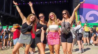Rosalie (v. l.), Ida, Celina und Hannah rocken sogar beide Tage.