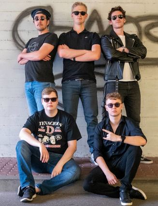2021 gegründet: Benedict Fischer (Bass, v. l.), Nicolas Ernst (Schlagzeug), Joel Hoff-mann (Keyboards), Tobias Ernst (Gesang) und Matthew Fischer (Gitarre).