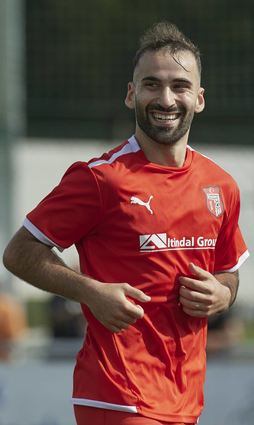 Ayhan Sabah konnte erst Ende August ins Mannschaftstraining einsteigen, steuerte aber in vier Spielen schon zwei Treffer für den FC Türkspor bei.