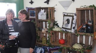Viel hochwertiges Kunsthandwerk trifft an diesem Herbstwochenende auf kulinarische Angebote, die den Besuch der Ausstellung und des Herbstmarktes zu einem Erlebnis für alle Sinne machen.