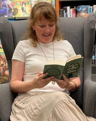 Die Heidelberger Autorin Ellen Ertelt liest in der Buchhandlung Gansler.