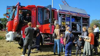 Beim Tag der offenen Tür gibt es viel zu bestaunen – selbstverständlich auch die Fahrzeuge der Feuerwehr.