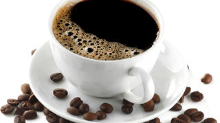 Die Deutschen sind fleißigeKaffeetrinker, aber der Klimawandel bedrohtden Kaffeeanbau.