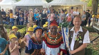Die Brühler und Rohrhofer Kerweborscht hatten es dem Owwerkerweborscht und seiner Frau Anne nicht einfach gemacht
