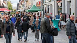 So viel Publikum wie beim Schwetzinger Herbst im vergangenen Jahr erhoffen sich die Organisatoren auch diesmal in der Genuss-, Einkaufs- und Partymeile.