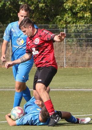 Trotz aller Mühen bleibt die Partie Ketsch II gegen Rohrhof torlos.