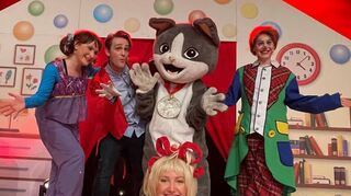 Conni, ihre Familie und der Kater Mau sorgen in der Stadthalle beim Zirkus-Musical-Abenteuer für mächtig Furore bei den Besuchern ab einem Alter von drei Jahren.