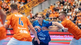 Juri Knorr (blaues Trikot) erzielte neun Treffer.
