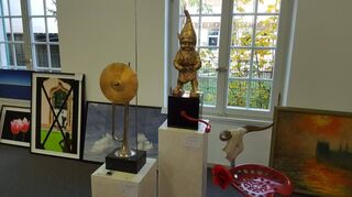 Bei den bisherigen Kunstmärkten in Schwetzingen war die Auswahl groß: Bilder und Plastiken sollenauch dieses Mal wieder den Besitzer wechseln.