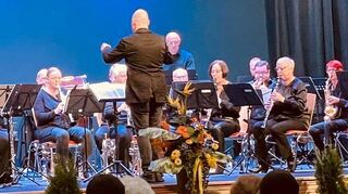 Unter der Leitung von Beethoven-Bewunderer Thomas Sturm spielt das Orchester des Musikvereins Harmonie unter anderem den letzten Satz der 5., der Schicksalssinfonie.