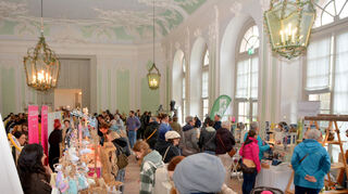 Der Südzirkel im Schloss ist bei der Designmesse „Handmade Love“ an beiden Ausstellungstagen bestens besucht.