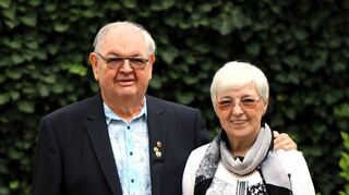 Ein aktuelles Bild des Jubelpaars Rose und Klaus Transier, das heute seine Goldene Hochzeit mit einem großen Fest im Kreis der Familie feiern wird.