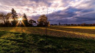 Dunkle Wolken ziehen am finanziellen Horizont der Gemeinde auf. Insbesondere die anstehenden Ausgaben im Haushaltsplan 2024 lassen die Alarmglocken klingeln.