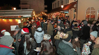 Wie hier im vergangenen Jahr wird auch beim kommenden Weihnachtsmarkt in Plankstadt mit vielen Besuchern gerechnet