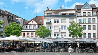 Einen Schwerpunkt an Gastronomie mit vielen Sitzgelegenheiten auch im Freien gibt es in der Mannheimer Innenstadt am Marktplatz.
