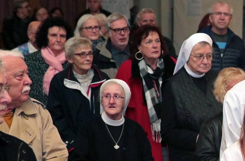 Anna-Elisabeth Ackermann und Monika Maria Haaf feiern goldene Profess ...