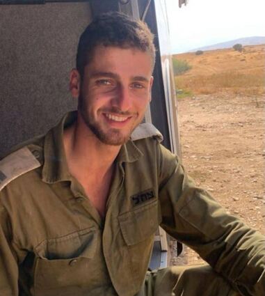 Der junge israelische Soldat Assaf Gogol, der am 13. November in Gaza gefallen ist. Seine Wurzeln sind in Schwetzingen, wo seine Uroma geboren wurde.