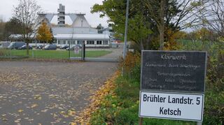 Auch in diesem Jahr steigen die Ketscher Gebühren für das Schmutzwasser, weil sich die Umlage der Kläranlage des Zweckverbandes Bezirk Schwetzingen aufgrund erneut gestiegener Energiekosten deutlich erhöht hat.