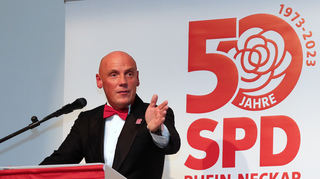 Daniel Born hier beim Jubiläum 50 Jahre SPD Rhein-Neckar.