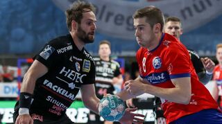 Sebastian Heymann (Bild oben) und Tim Nothdurft (Bild unten, rechts) haben sich jeweils bis 2027 an die Löwen gebunden.