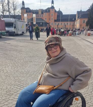Illustratorin Claudia Weitzel lebt in Schwetzingen und engagiert sich im Inklusionsbeirat der Stadt.