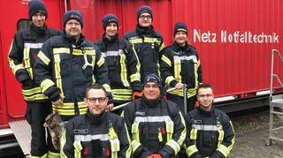 Jannis Fiedelak (h. v. l.), Ralf Innetsberger, Daniela Krimm, Henk Gebauer, Birgit Kritter, Lars Oehring (v. v. l.), Tim Pringsauf und Manuel Ruf nahmen an der Fortbildung in Mannheim teil.