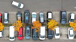 An Aktionstagen wie beim Schwetzinger Herbst oder zum Weihnachtsmarkt werden Parkplätze für Bürger der Stadt rar. Das muss sich ändern, so die SPD.