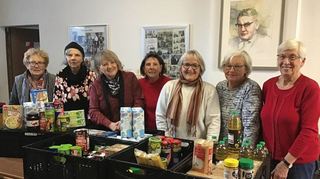 Vorsitzende Renate Schöner (v.l.), Uschi Weber (Vize) mit dem Vorstandsteam Inge Sieber, Carmen Steiner, Maria Schweitzer, Helga Bätz und Sigrid Göbelt.