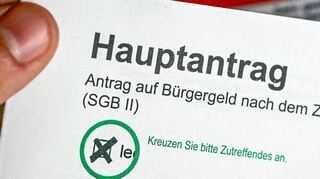 «Arbeitslosigkeit und Unterbeschäftigung nehmen zwar ab, jedoch weniger als in einem September üblich», heißt es aus der Bundesagentur für Arbeit. Foto: Jens Kalaene/dpa