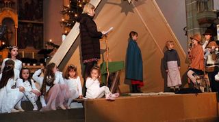 Beim Krippenspiel am Heiligen Abend in der katholischen Kirche St. Sebastian in Ketsch sorgten viele Kinder und Jugendliche für ein Nachdenken über den Sinn des Festes.