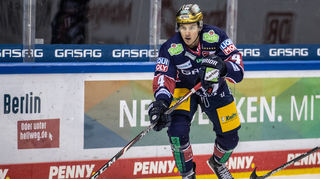 Kommt Verstärkung für die Adler aus den USA? Adler-Trainer Dallas Eakins würde Leon Gawanke mit offenen Armen empfangen.
