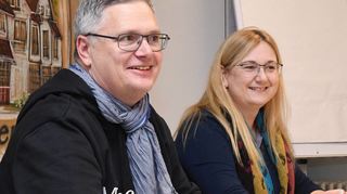 Thomas Hübler wird im Beisein von Eppelheims Bürgermeisterin Patricia Rebmann einstimmig als Sprecher der örtlichen Vereine wiedergewählt.