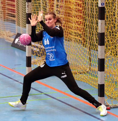 Johanna Wiethoff gehört zu den besten Torhüterinnen der 2. Handball-Bundesliga. Mit den Ketscher Bären kämpft sie am Samstag in Waiblingen um zwei wichtige Punkte im Kampf um den Klassenerhalt.