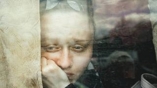Mit der Ankunft in Deutschland sind für geflüchtete Menschen längst nicht alle Probleme gelöst. Vor allem Kindern und Jugendlichen bereitet die Integration in den Schulen Schwierigkeiten.