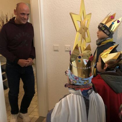 Der SPD-Landtagsabgeordnete Daniel Born empfängt am diesjährigen Dreikönigstag die Sternsinger – jetzt organisiert er eine Aktionswoche für Kinder.