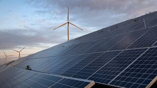 Ob Windkraft- oder Photovoltaikanlagen: Bürgerenergiegenossenschaften können bei der regionalen Energiegewinnung einen wichtigen Impuls geben und zusätzliche Quellen erschließen. Der Verein Enmoba will erläutern, wie das gehen kann.