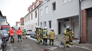 Feuerwehreinsatz in der Plankstadter Wilhelmstraße: Eine Fritteuse fing Feuer.