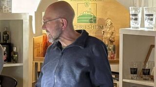 Ketscher-Dialekt ist das Fachgebiet von Gerd Blem, der in einem zum Brüllen komischen Dialog mit Caroline Scholl einige Mundart-Ausdrücke präsentiert.