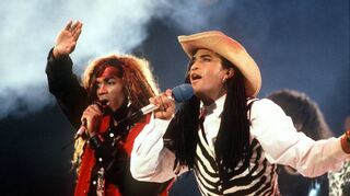 Das Pop-Duo „Milli Vanilli“ – Robert Pilatus und Fabrice Morvan – wurden von Frank Farian produziert und sind der Mittelpunkt eines der größten deutschen Musikskandale.