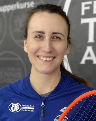 Anne Zehetgruber belegt bei den Hallen-Bezirksmeisterschaften in Ubstadt-Weiher Platz zwei.